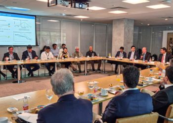 Fernández Valdovinos presentó oportunidades de inversión ante empresarios paulistas